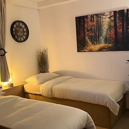 פאדרבורן Moderne Wohnung Mit Waldflair Und Kaffeegenuss מראה חיצוני תמונה