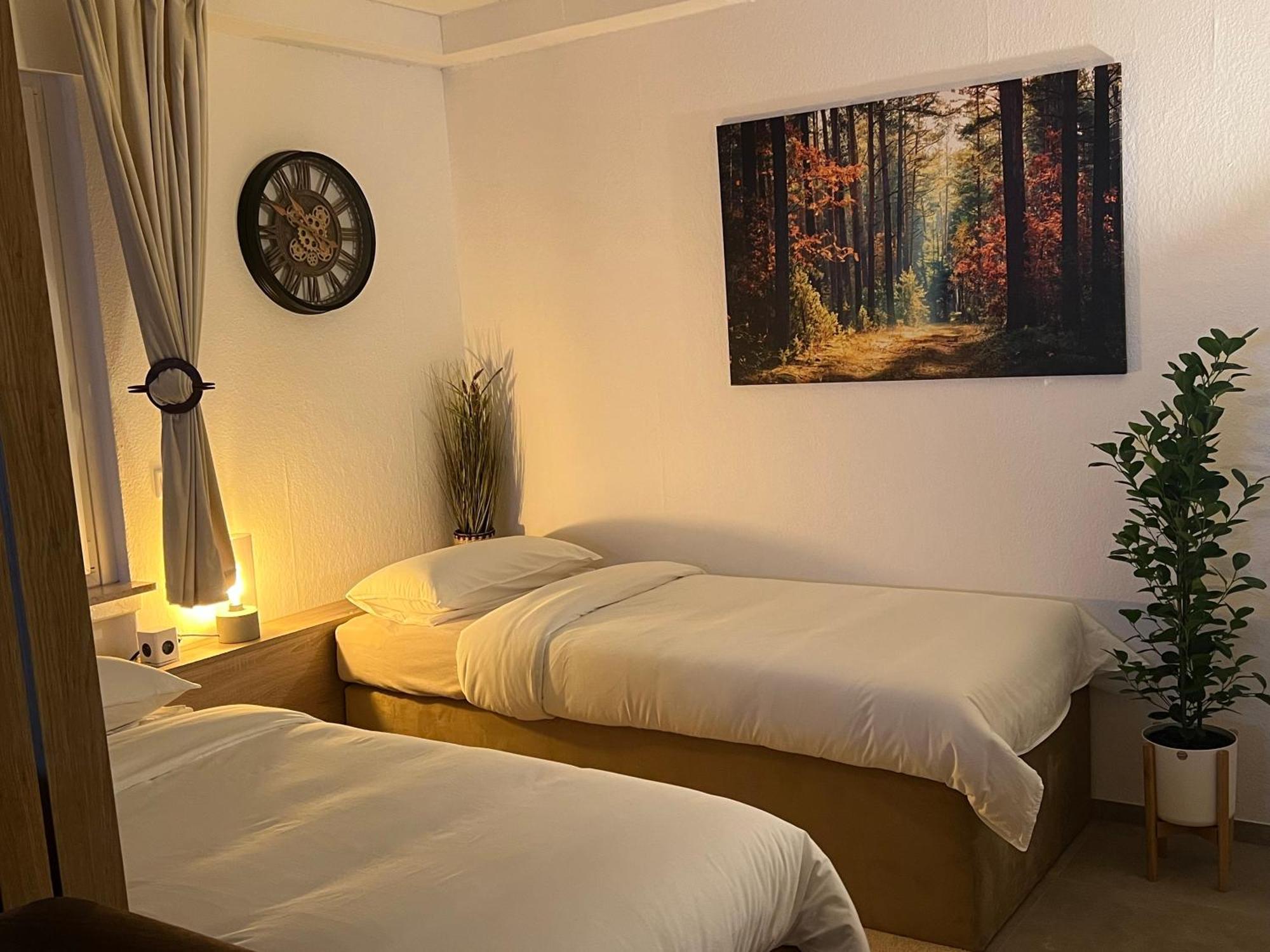 פאדרבורן Moderne Wohnung Mit Waldflair Und Kaffeegenuss מראה חיצוני תמונה